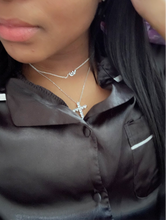 Load image into Gallery viewer, Dainty Cross Necklace
